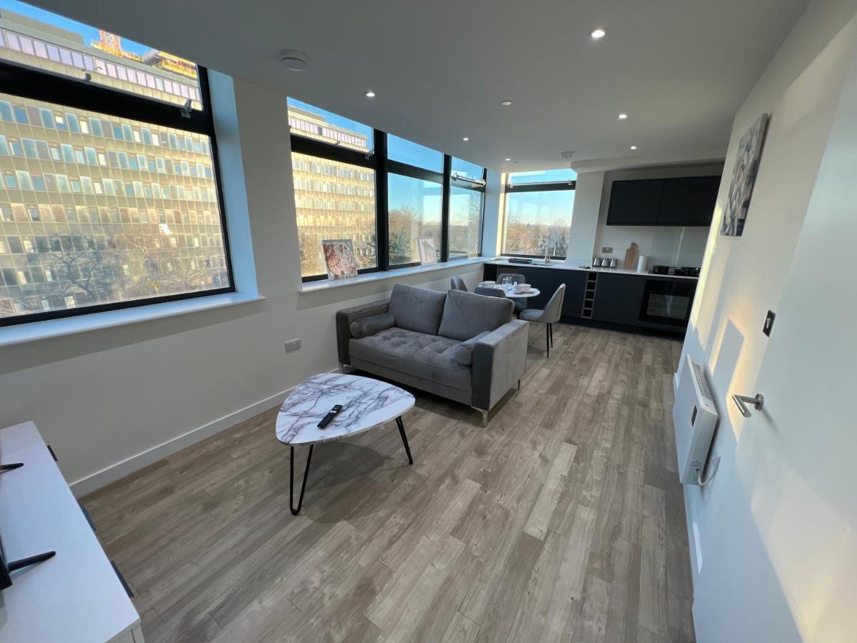 Affordable Apartments In Manchester City Centre Close To Trafford Exterior photo