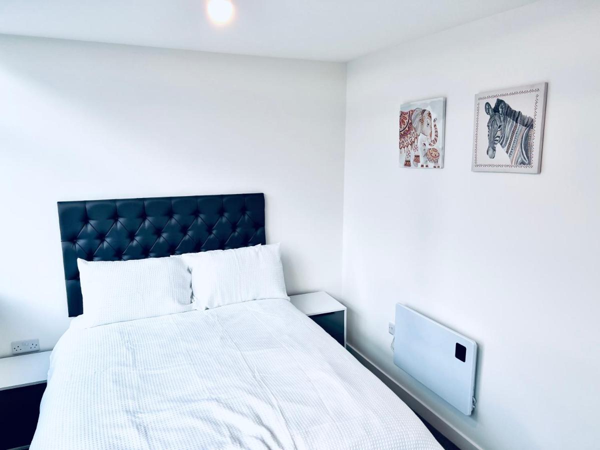 Affordable Apartments In Manchester City Centre Close To Trafford Exterior photo